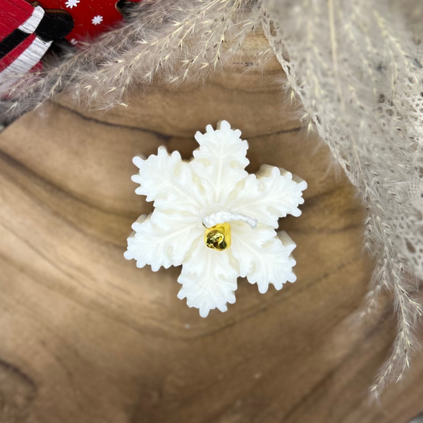 Bougie flocon de neige blanche senteur Vanille fabriqué à la main par Launa Bougie