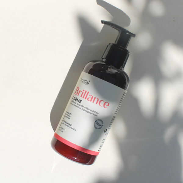 Crème Brillance pour les cheveux colorés de la marque Vegetal Origin