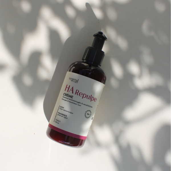 Créme HA Repulpe pour les cheveux endommagés et sensibilisés grâce à de l'acide hyaluronique de la marque Vegetal Origin