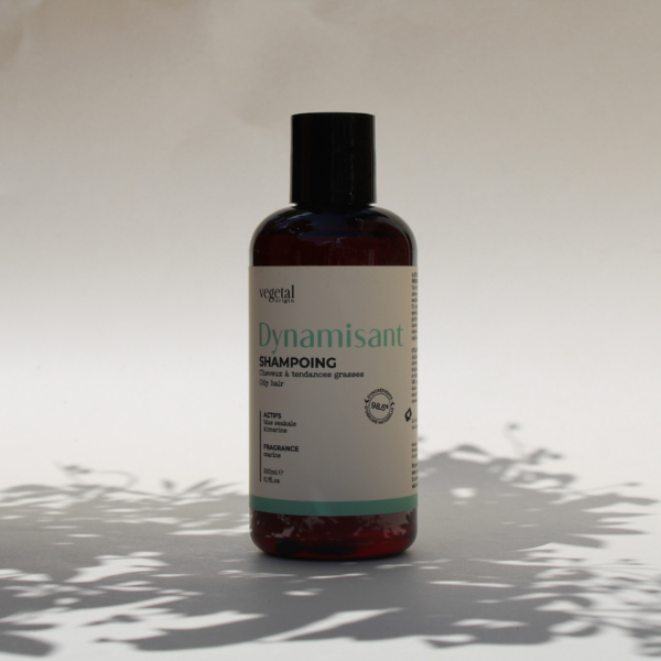 Shampoing Dynamisant – Cheveux Gras POUR LES CHEVEUX ET CUIRS CHEVELUS SENSIBLES ET À TENDANCE GRASSE