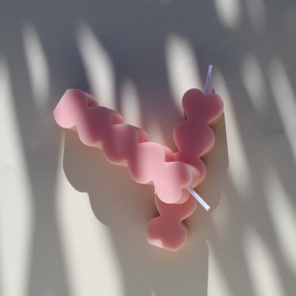 Bougie Coeurs - Octobre Rose - Senteur Rose de la marque Launa Bougie