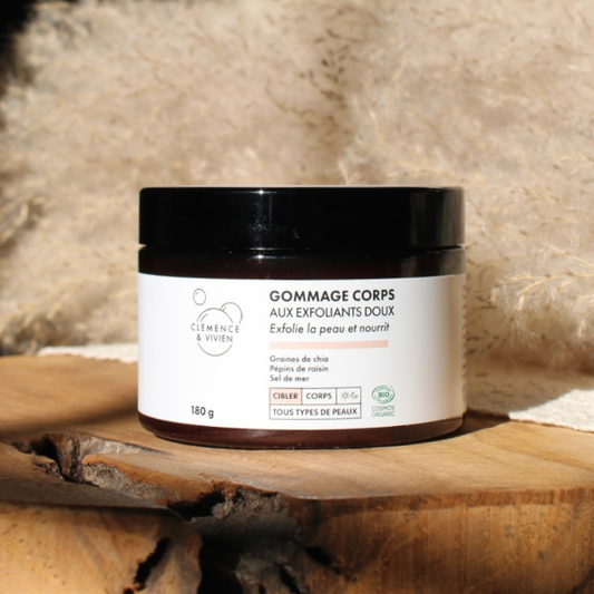 Gommage corps aux exfoliants doux de la marque Clémence & Vivien