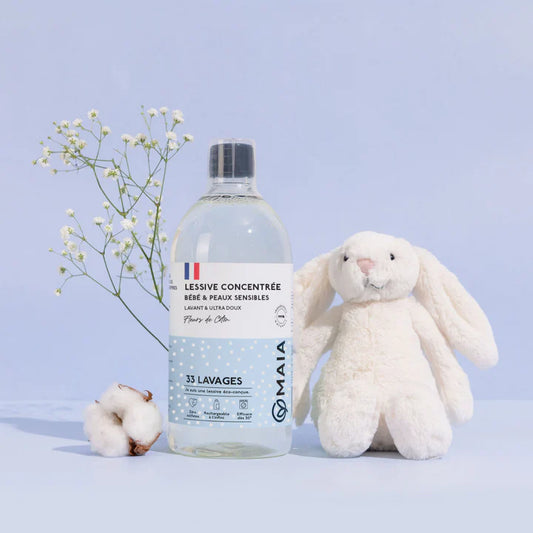 Lessive concentrée pour bébé & peaux sensibles parfum fleur de coton de la marque Maia Home