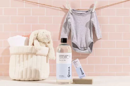 Lessive concentrée pour bébé & peaux sensibles parfum fleur de coton de la marque Maia Home