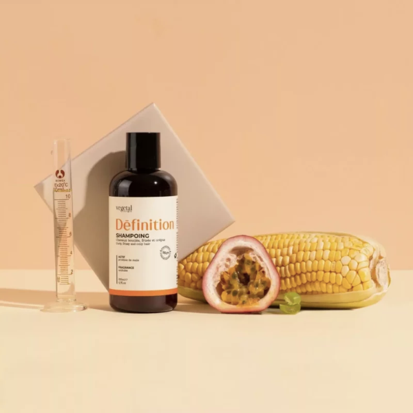 Shampoing Définition – Cheveux Bouclés POUR LES CHEVEUX BOUCLÉS, FRISÉS ET CRÉPUS