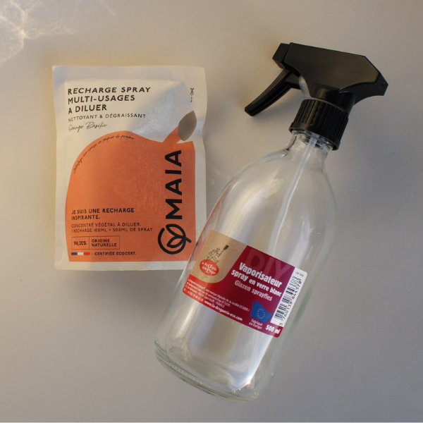 Coffret Multi Usage comprenant une recharge spray multi usage parfum Orange & Basilic de la marque Maia Home et un vaporisateur en spray en verre blanc de la marque La Droguerie Ecologique