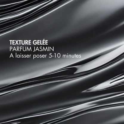 Un masque exfoliant qui purifie les peaux mixtes à grasses.