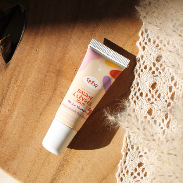 Hydrate, repulpe et sublime vos lèvres avec une délicieuse note de pêche blanche