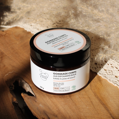 Gommage corps aux exfoliants doux de la marque Clémence & Vivien