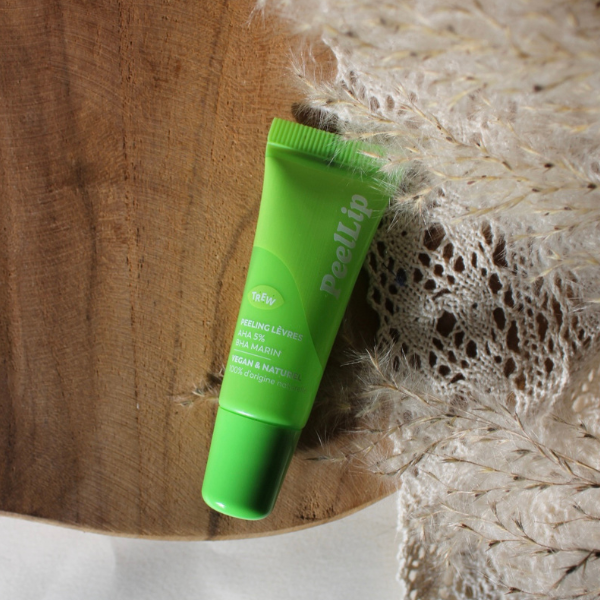 Peeling exfoliant lèvres au AHA de la marque Trew