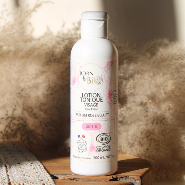 Lotion tonique eau de rose et eau de bleuet de la marque Born To Bio