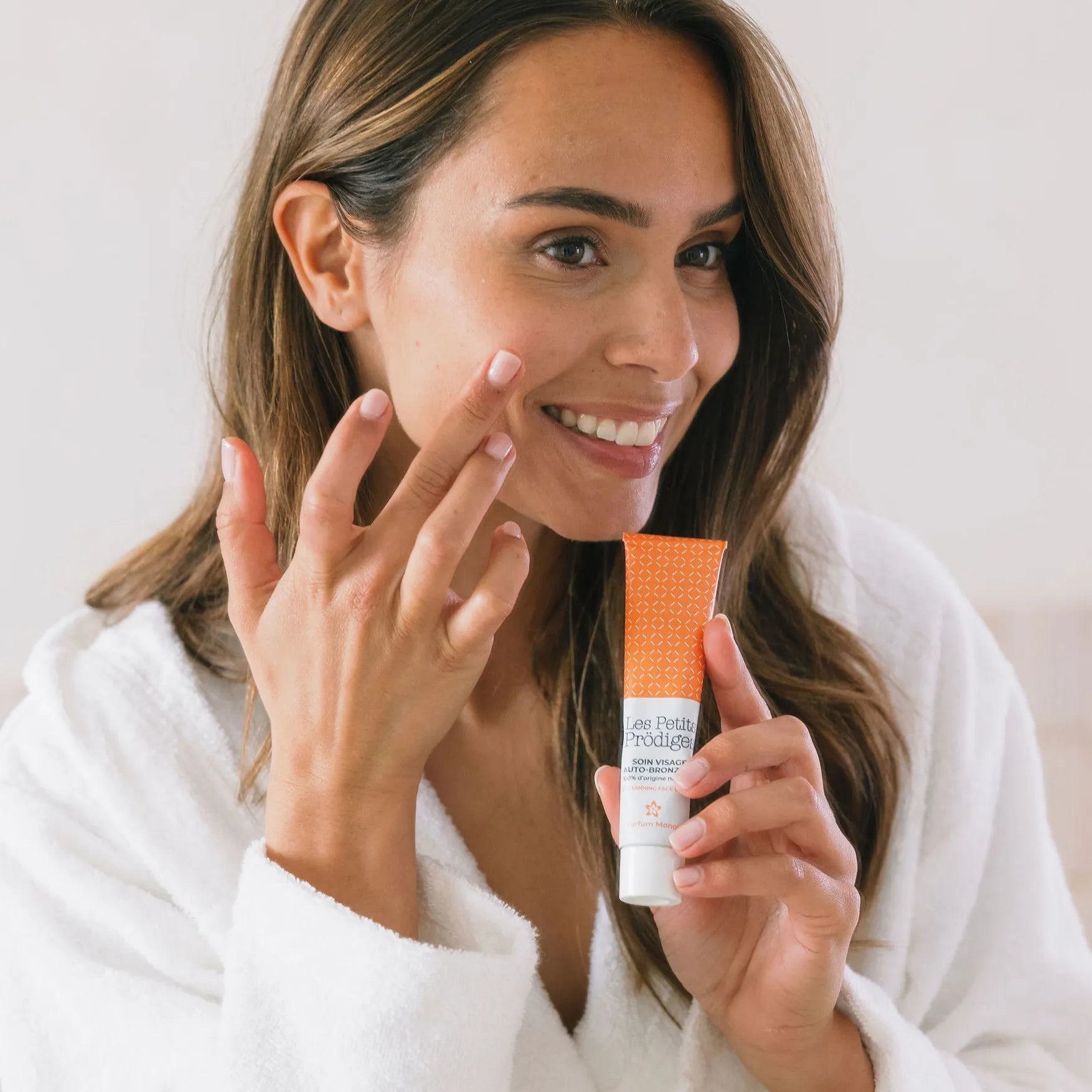 Soin visage auto-bronzant de la marque Les Petits Prodiges