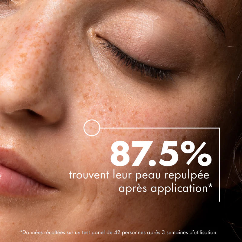 Un masque qui hydrate et repulpe les peaux déshydratées. Le Masque fraîcheur hydratant recharge la peau en eau pour une hydratation instantanée. Sa texture gel s'adapte à tous types de peaux et offre une sensation de fraîcheur immédiate. 