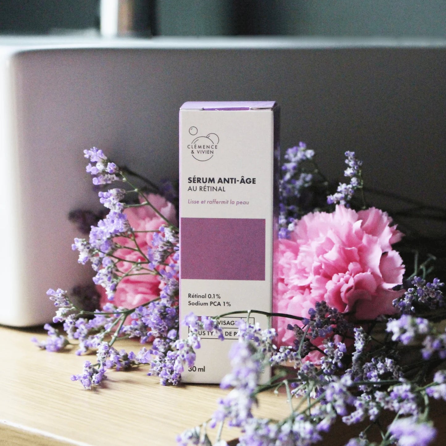 Sérum anti-âge - au rétinal - lissant, raffermissant, antioxydant et hydratant de la marque Clémence & Vivien
