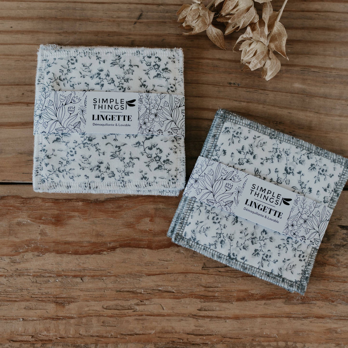 Lingette démaquillante lavable motif Fleurs grises, fabriqué en France