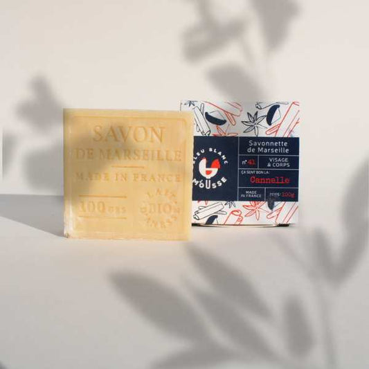 Savon lait d'ânesse à la cannelle bio pour visage et corps de la marque Bleu Blanc Mousse